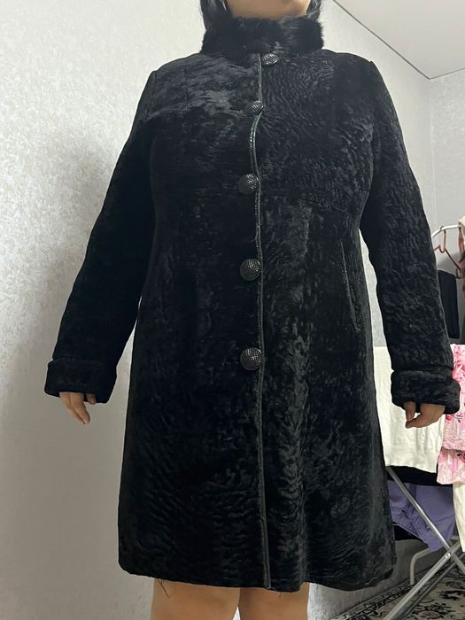 Продается шуба.