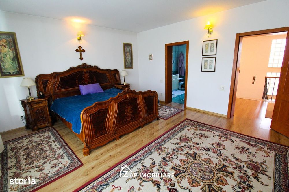 Unirii - Casa Zona Romcab -  400mp - 1259 mp teren - Garaj dublu - pis