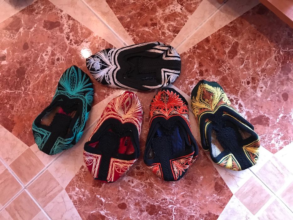 Автентични родопски терлъци и чехли