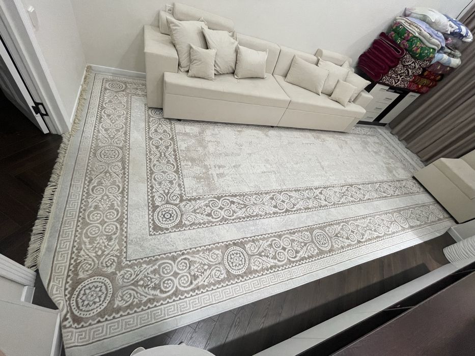 Ақ кілем/белый ковёр