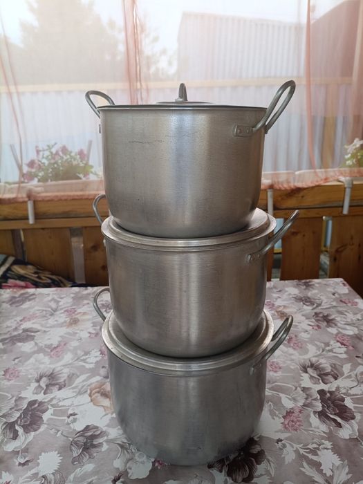 Кастрюля набор .
