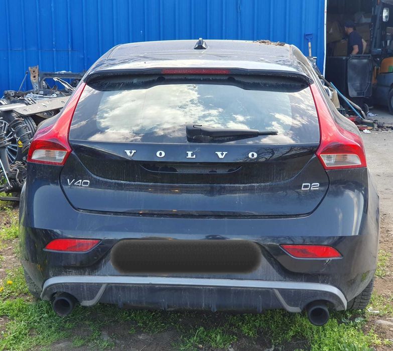 Dezmembrez Volvo V40 R Design 1.6D 2015