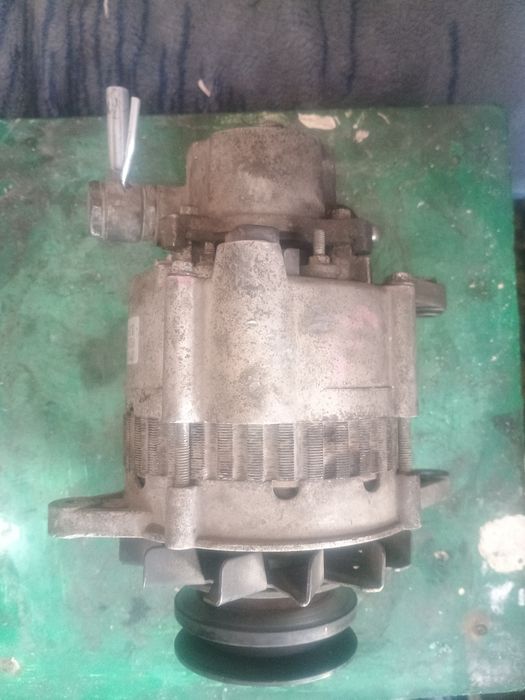 Продам генератор на автомобиль