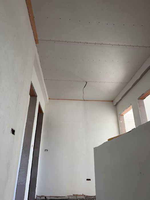 Vand Casa Carcea Centru Spate Stadion,10 min Craiova