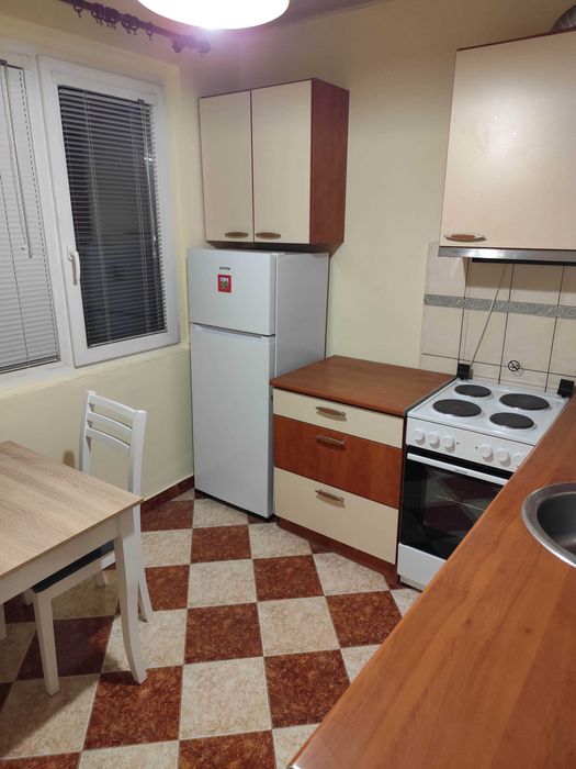 Дава се под наем Едностаен апартамент в София, Люлин 9 - 50 кв.м за 428.4 € - Снимка #1