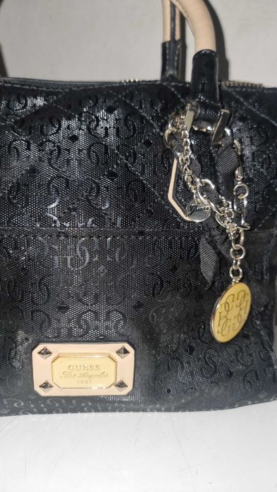 Geanta Guess de vanzare
