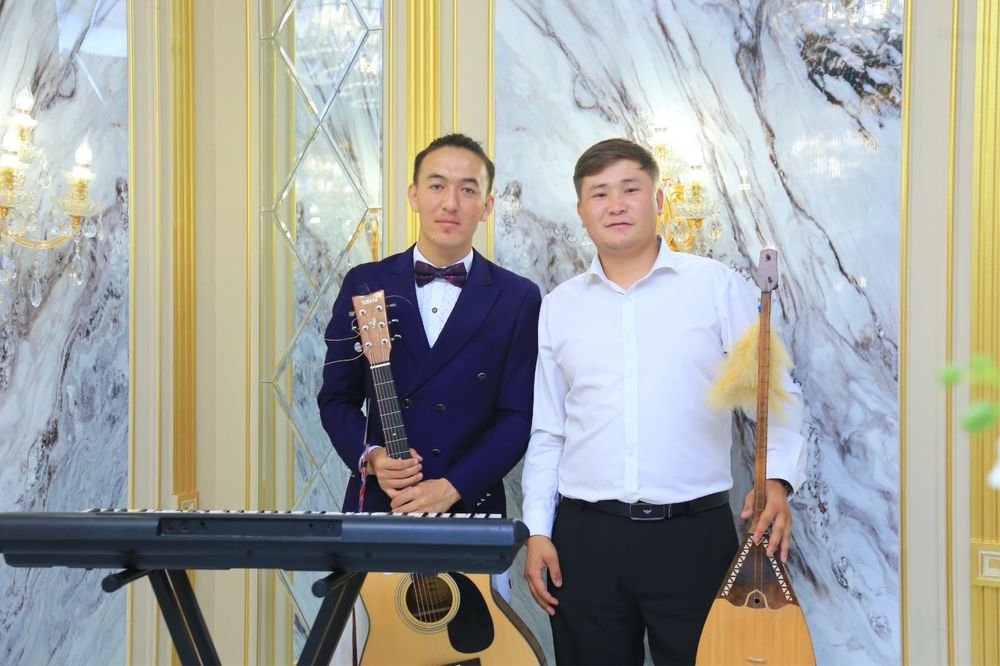 Әнші ,Баян Домбра Гиттара ,Музикант