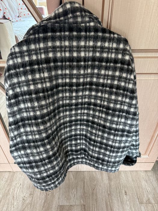 Продам весеннюю куртку pull&beer мужская