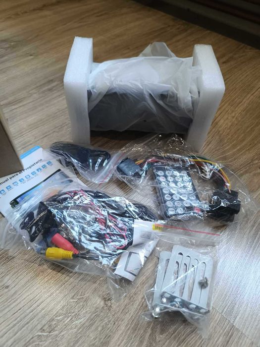 Мултимедия за автомобил 1din с carplay/android auto