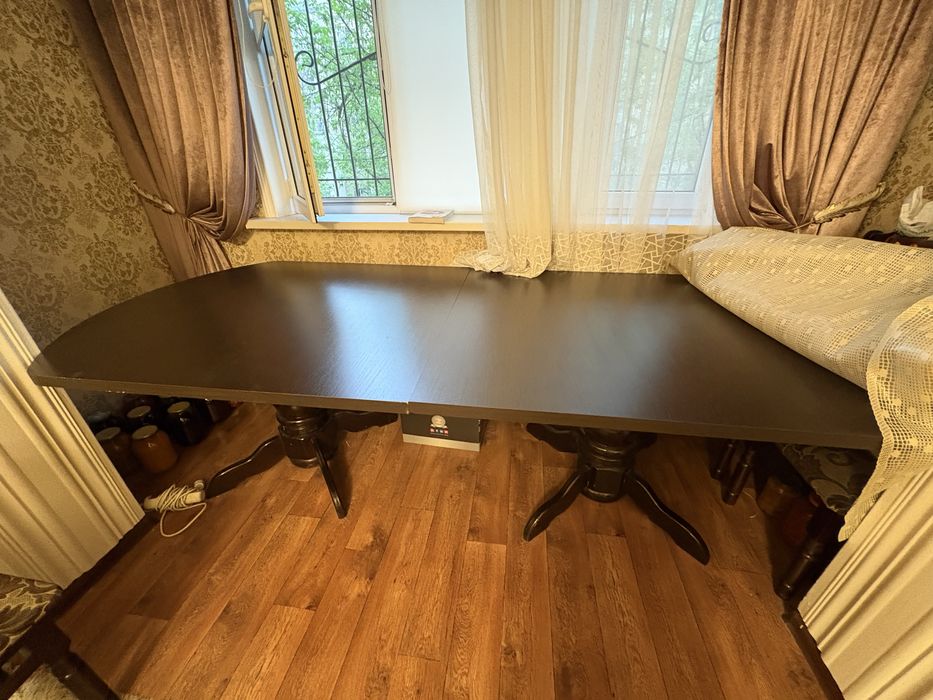 Продам большой стол