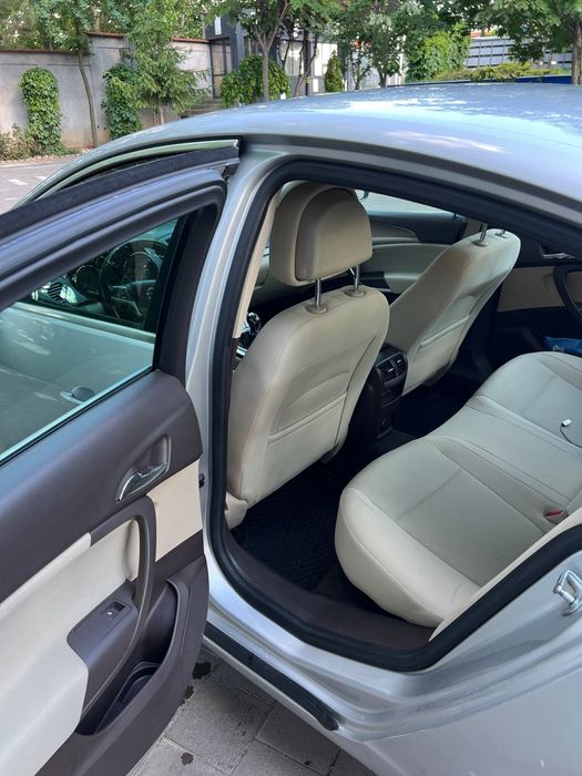 Opel Insignia 1.8 benzina