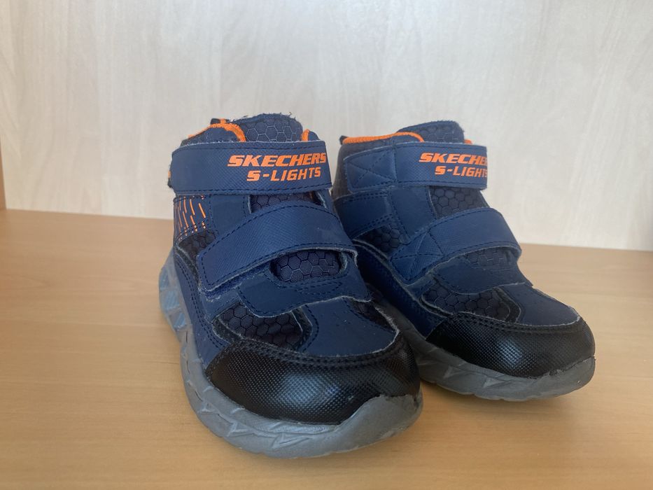 Ghete Sketchers pentru baieti marimea 25, cu luminite