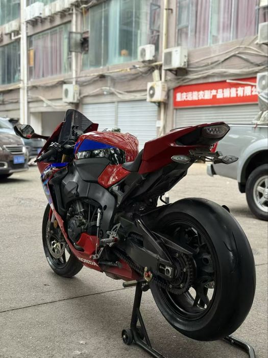 Продаётся CBR1000RR 2017 Fireblade