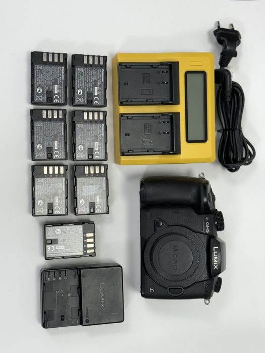 Фотоапарат Panasonic GH5 body