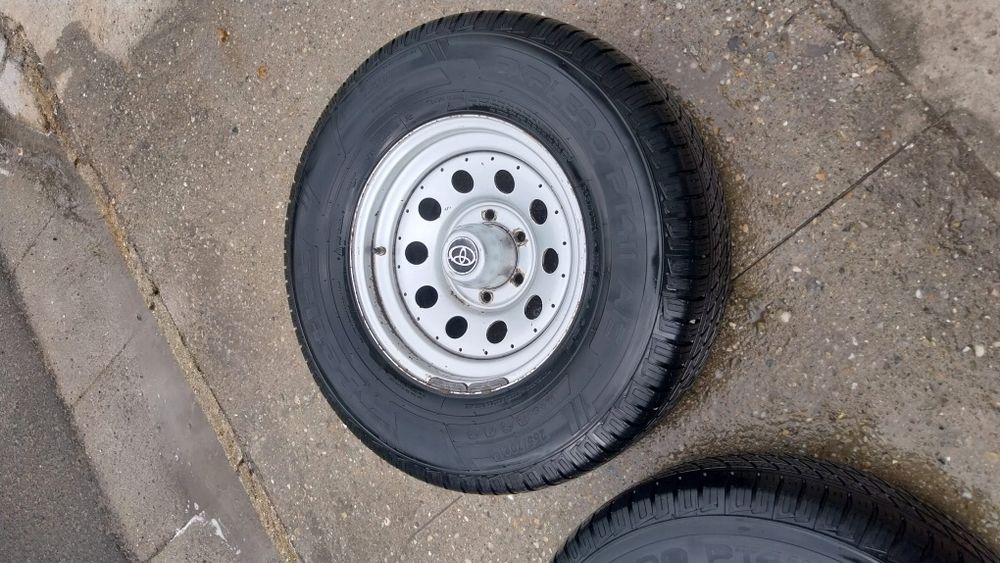 Roti Toyota 265 70 16 et-25