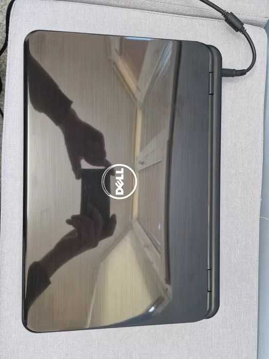 Laptop Dell Inspiron n5110 Windows 11 licenta i5 8GB RAM SSD Sams 500G
