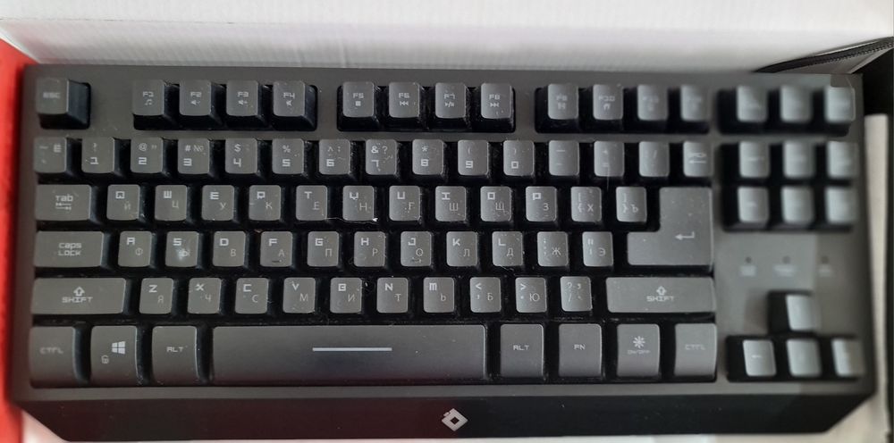 Клавиатура  TESLA