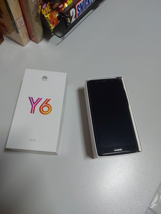 HUAWEI Y6 ,Iimpecabil,f.putin folosit