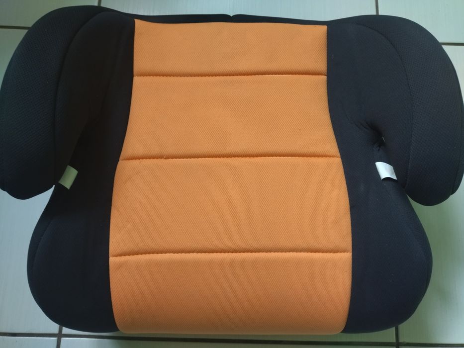 Бустер (автокресло)