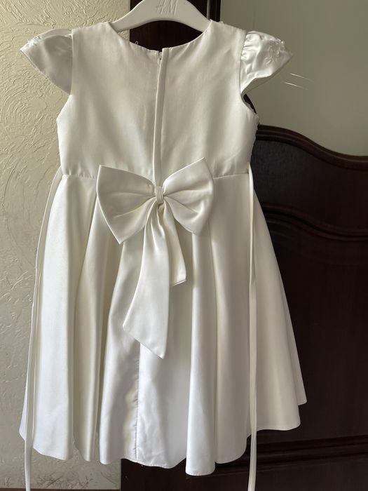 Нарядное платье