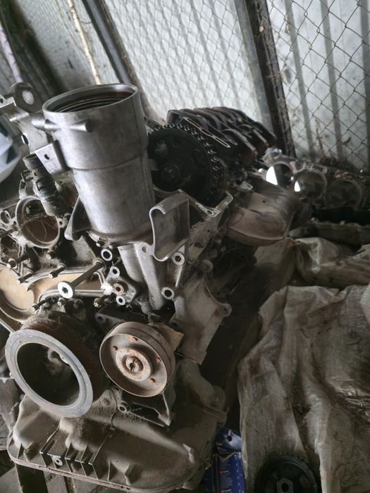 Мотор по запчастям