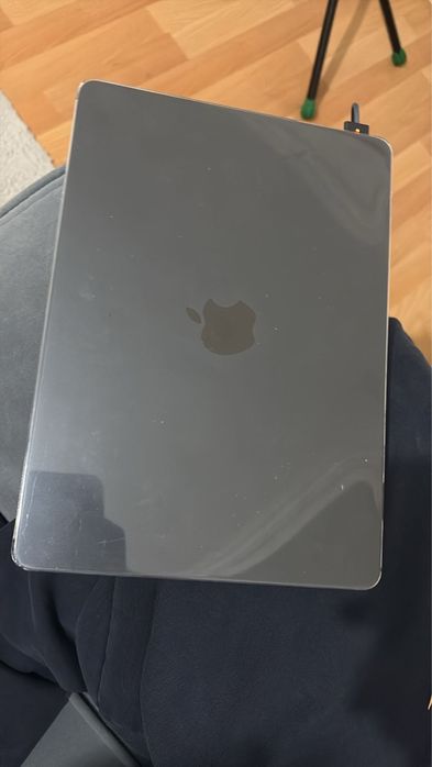 В продаже macbook air m4 2025 год