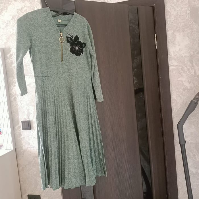 Платья повседневные