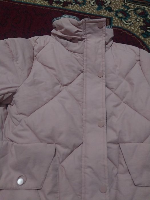 Куртка сатылады.