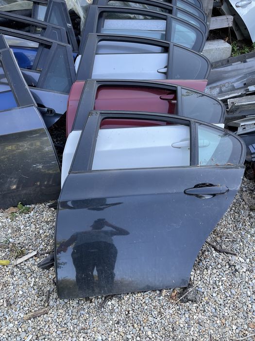 Usa stanga spate bmw e90 portiera stanga spate bmw e90