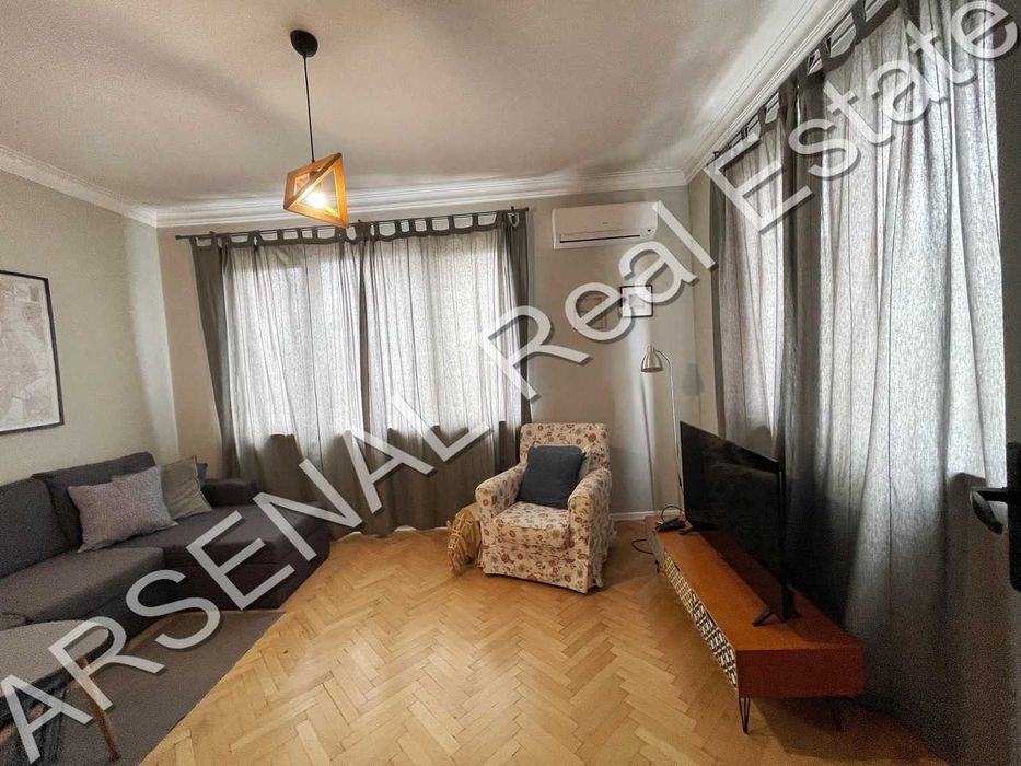 Дава се под наем Тристаен апартамент в София, Център - 100 кв.м за 790 € - Снимка #4