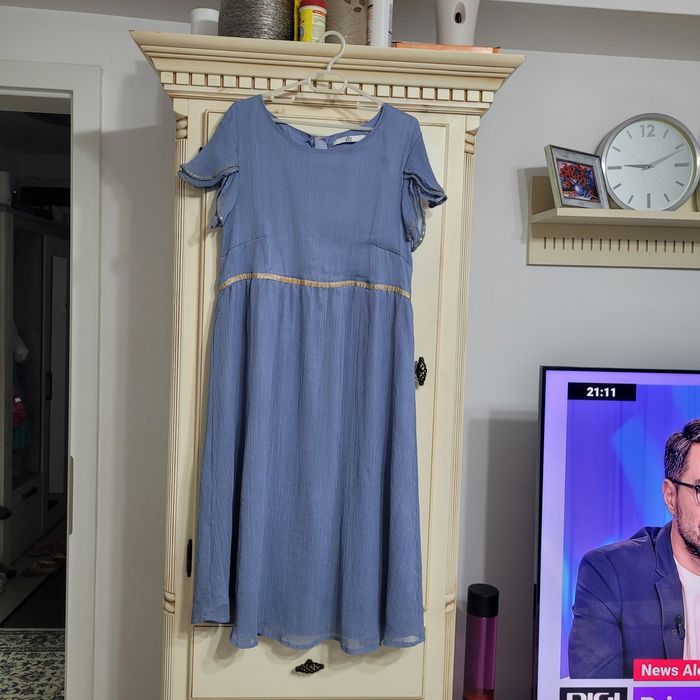 Rochita de ocazie 12-13 ani.