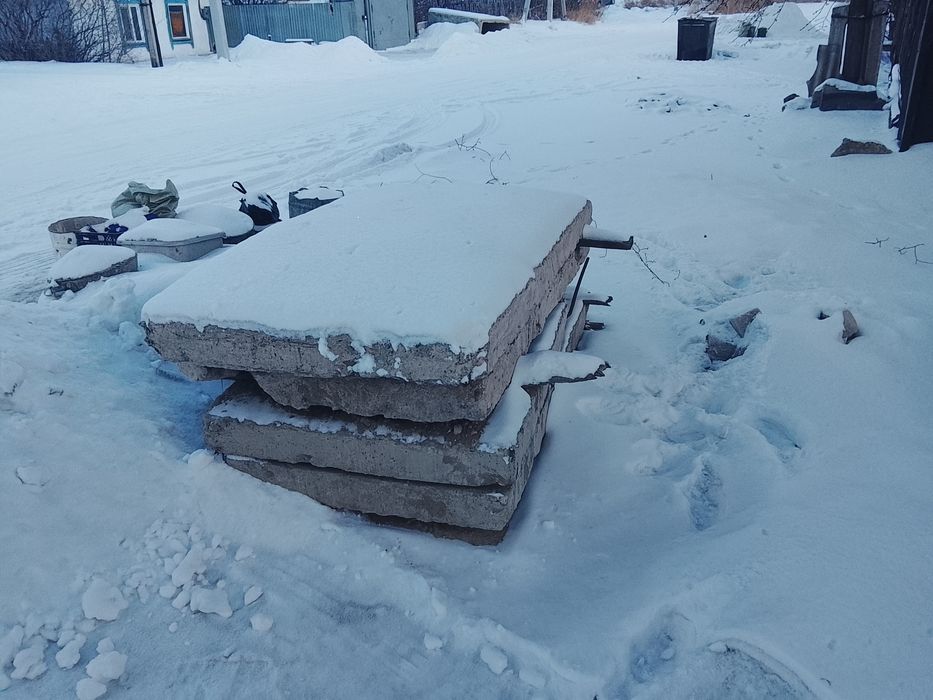 Бетонные плиты. Бесплатно