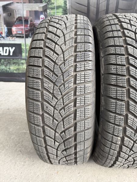 225/65/17 GOODYEAR 4бр