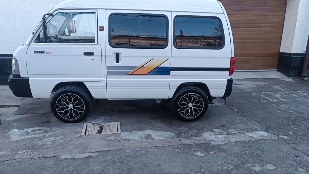 Damas diska sotiladi