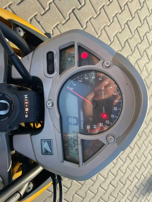 Motocicleta Honda Hornet PC 41