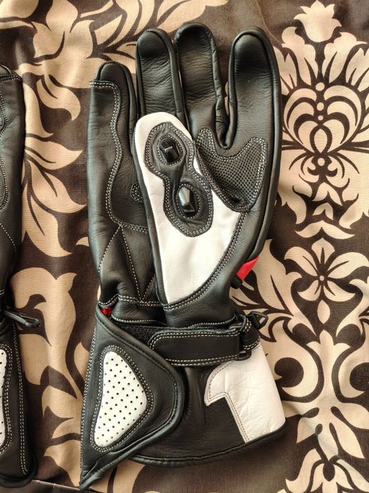 Ръкавици за мотор Duchinni DR1 два вида