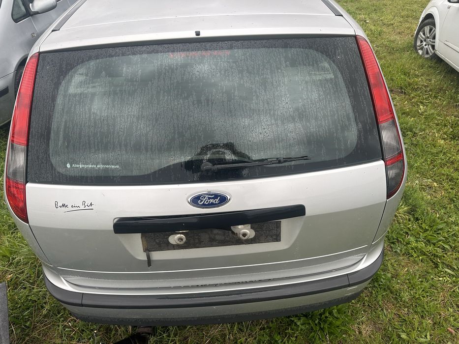 Capotă bară faruri aripi roți triple ford Focus 2