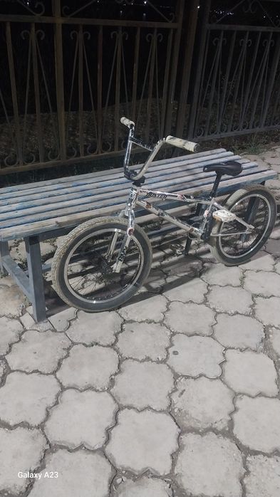 Продам бмх бустер