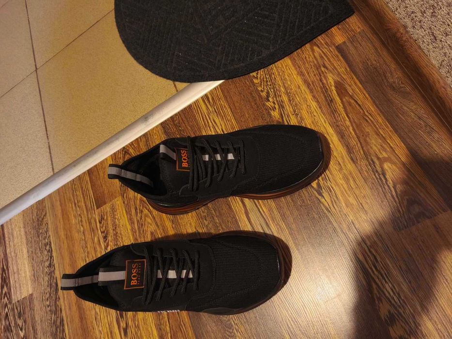 Мъжки маратонки 43 номер