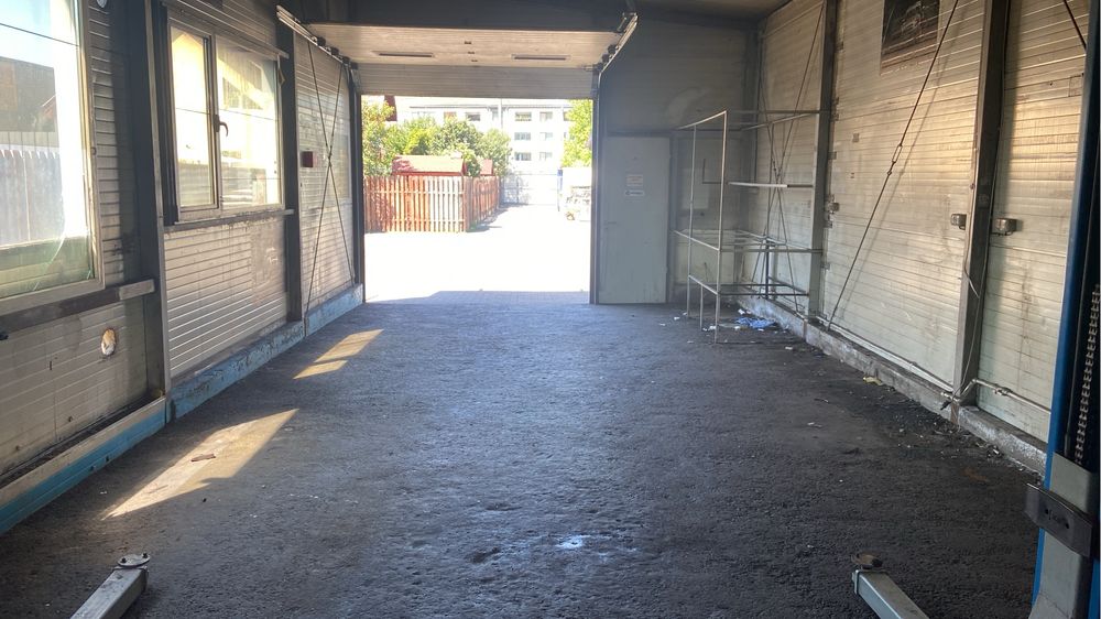 Inchiriez hala garaj spatiu atelier teren