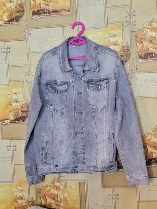 Продаю Джинсовую куртку