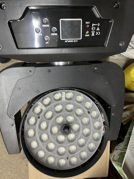 Вращающиеся голова Лэд