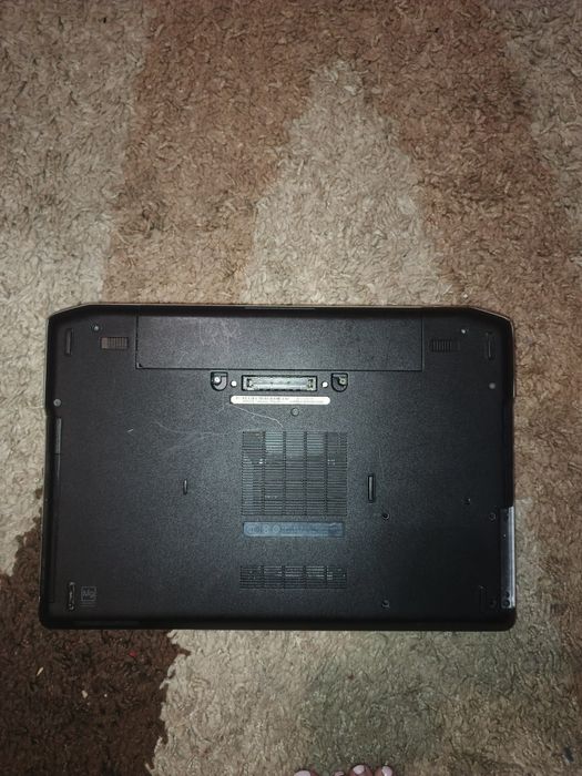 Vand laptop pt piese /reparații