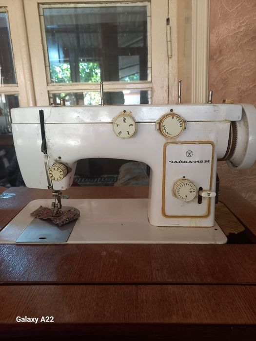 Швейная машина чайка