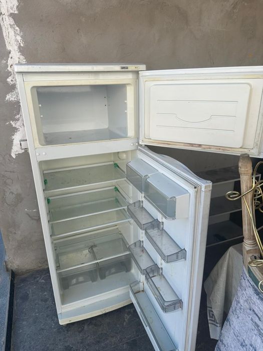 Срочно продам холодильник!