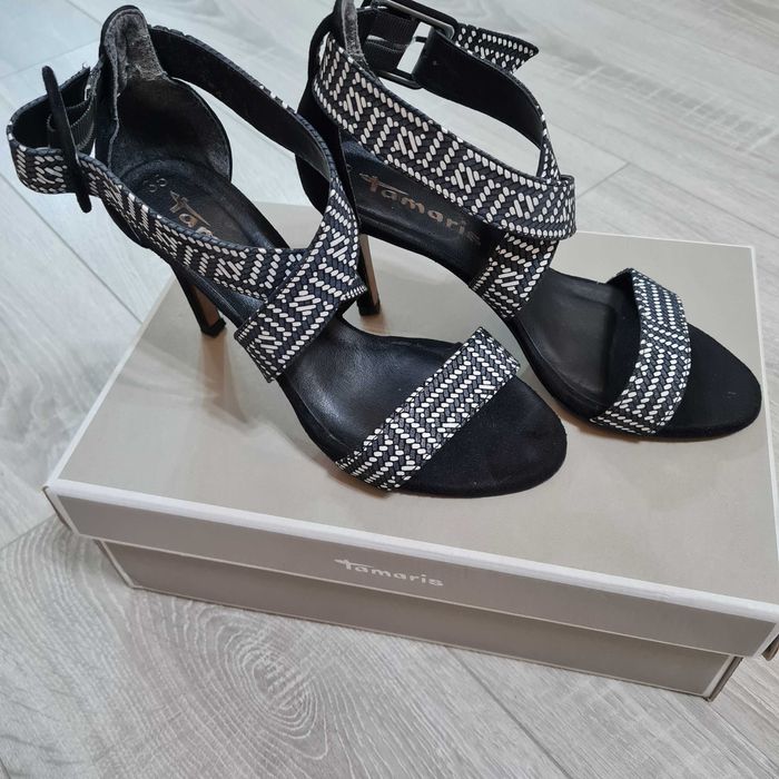 Sandale din piele 35