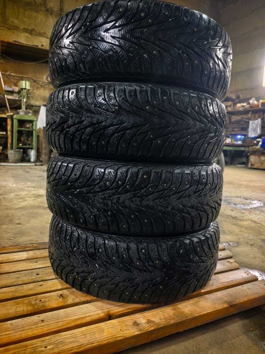 Продам комплект шин Yokohama.