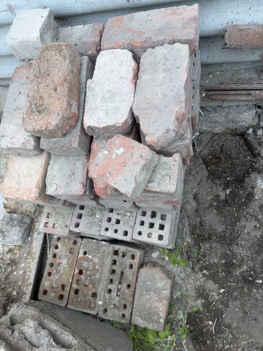 Кирпич красный бу