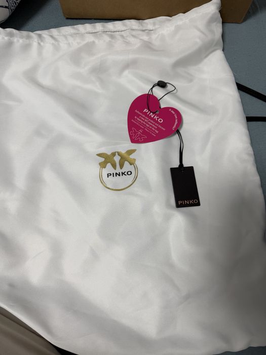 Pinko дамска черна раница