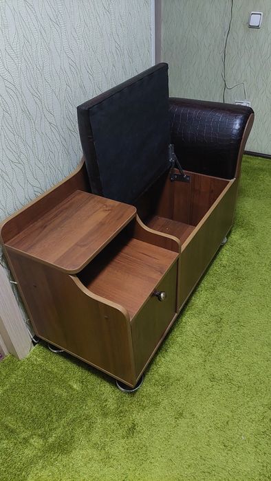 Обувница с сидушкой для прихожей.